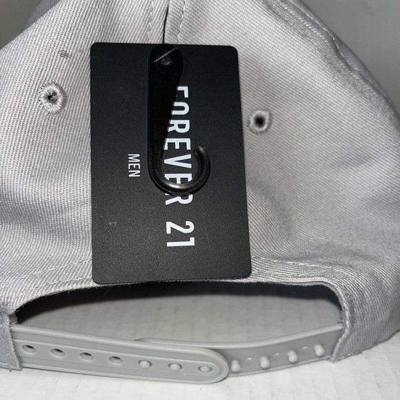 Forever 21 THE GREATEST SnapBack Hat Cap Adult Adjustable Gray Mens Fashion NWT - Picture 3 of 4